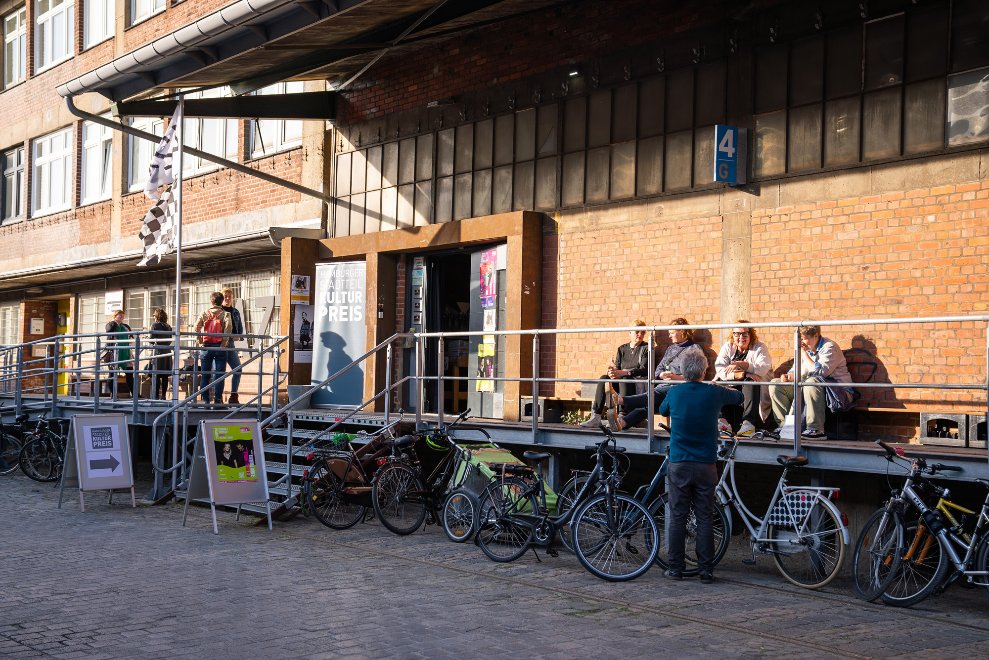 Meet&Greet vor der Halle